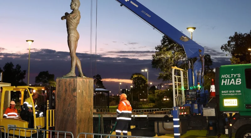 Take a stand on racism or send a message against violence: what should happen to the Nicky Winmar statue?