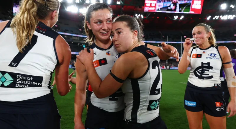 AFLW’s good old familiarity hits the big stage in first ever women’s and men’s double-header