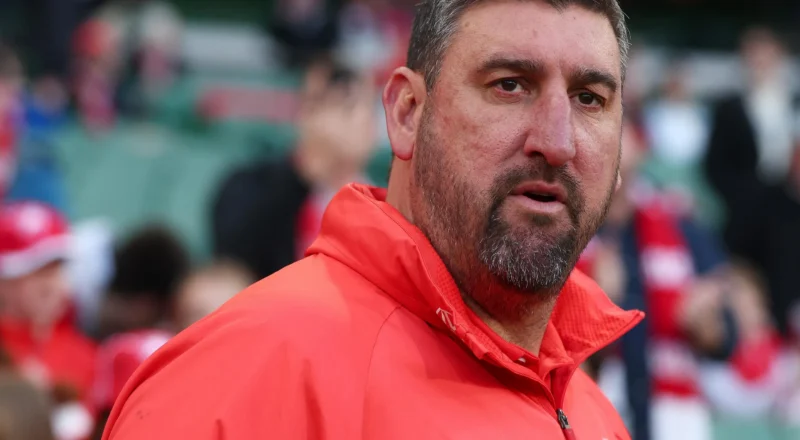 Sydney Swans coach ‘extremely disappointed’ as club faces call on standing down players over alleged sexual assault