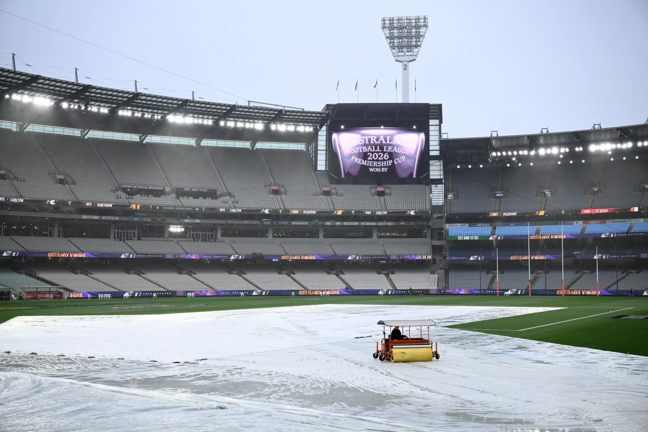 The covers are on at the MCG